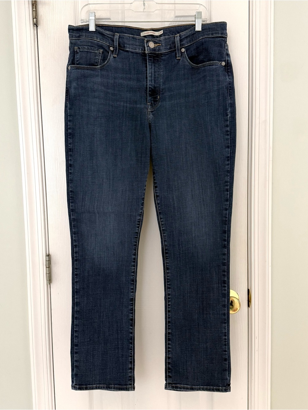 Levi's Women's Straight-Leg Mid-rise Jeans in Dark Blue Wash